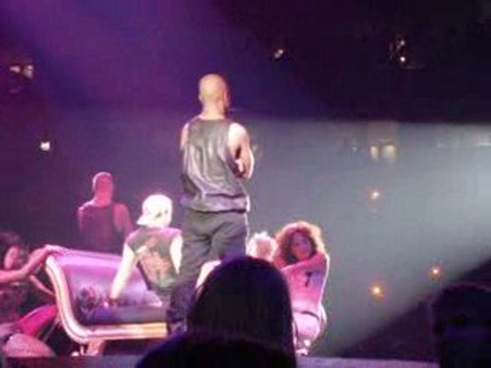 britney speirs a l'O2 world de berlin. .