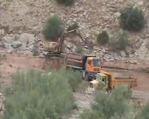 vidéo massacre écologique à oued Srou à 15 km de khénifra