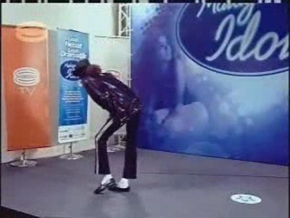 Malaysian Idol- imitation de Michael Jackson (billie jean)