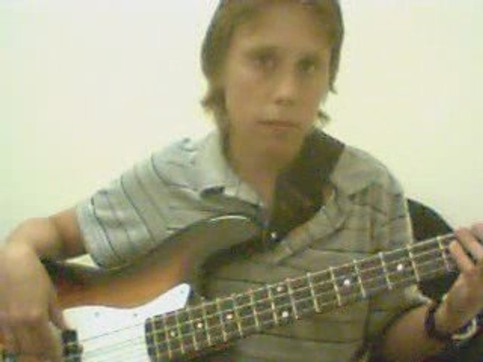 Bass cover - Under Pressure (Queen)