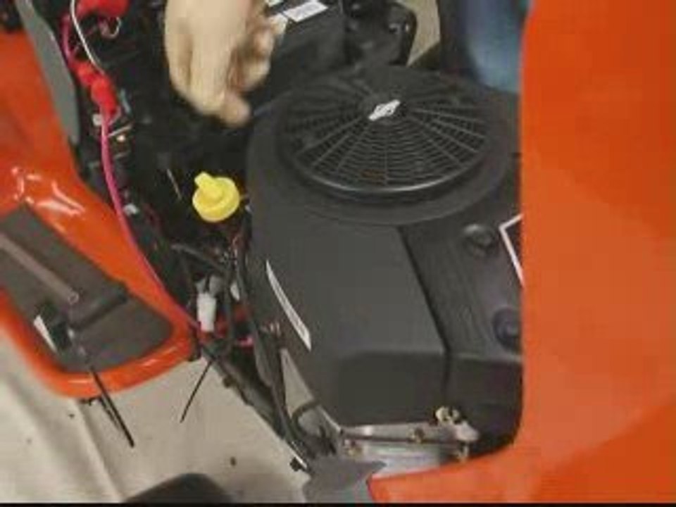 How to Change Oil in a Riding Lawn Mower
