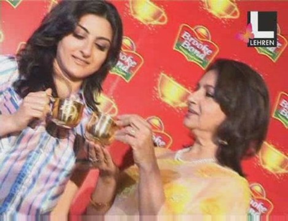Soha in a Tea function