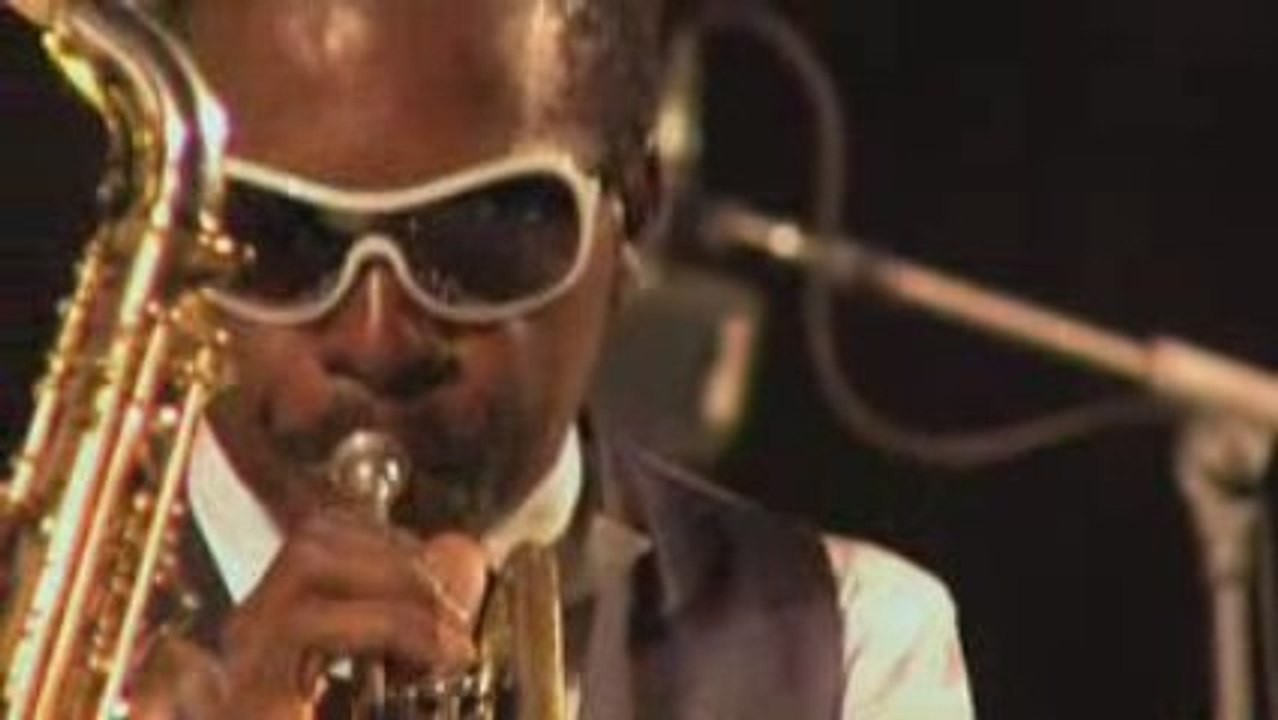 RH Factor / Renee Neufville - Crazy Race