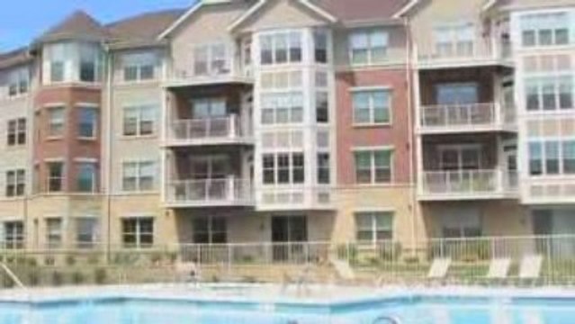 The Landing at Park Shore Apartments-Milwaukee Apartments