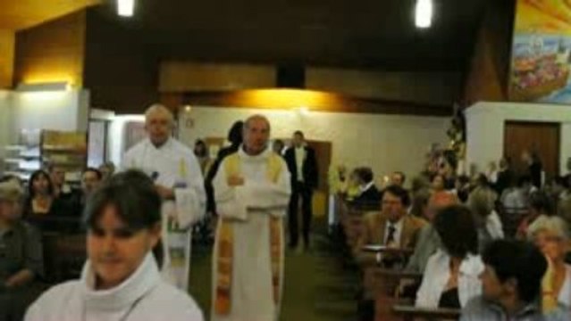 Mariage Elodie et Fabien : entrée Eglise 4