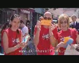 ispanya başkonsolosluğu konfeti gösterisi