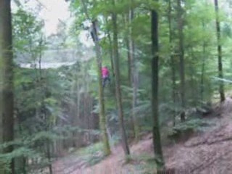 tyrolienne sur corde