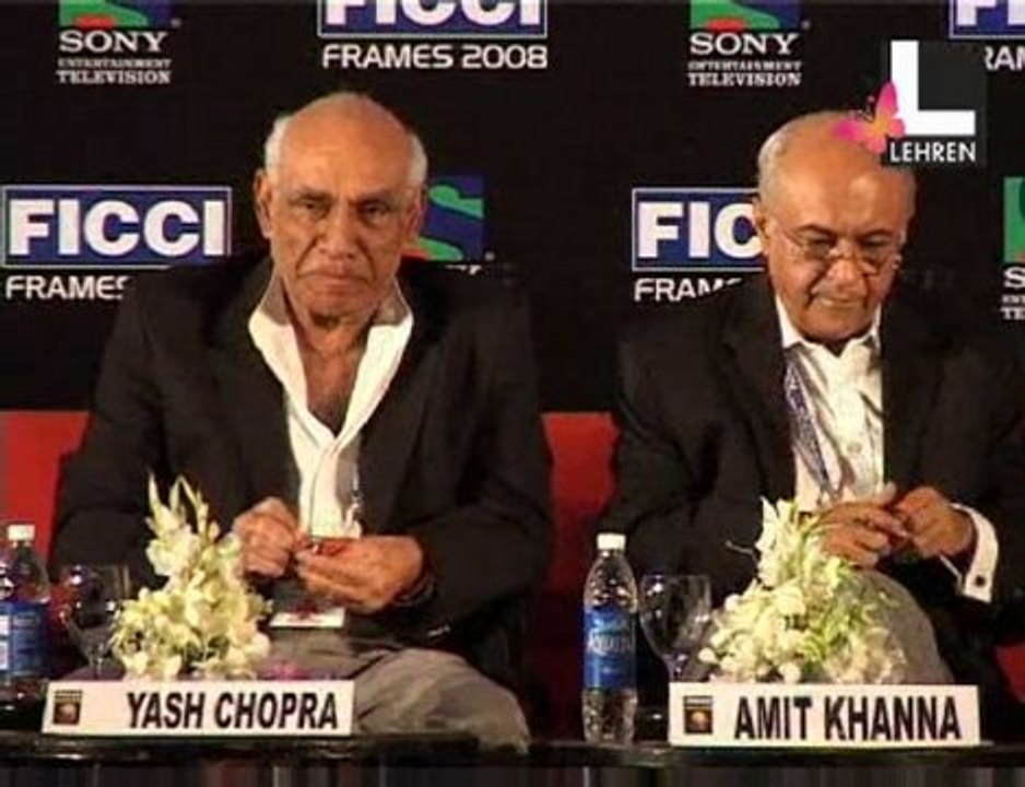 Yash Chopra receive top French award