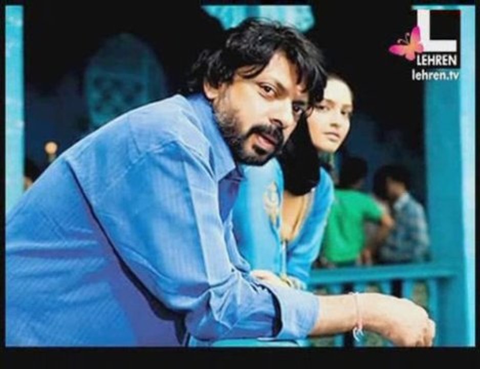 Big B sends SMS to producers