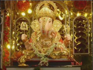 Ganesh Aarti by Lata Mangeshkar 🎶 | Sacred Devotional Song