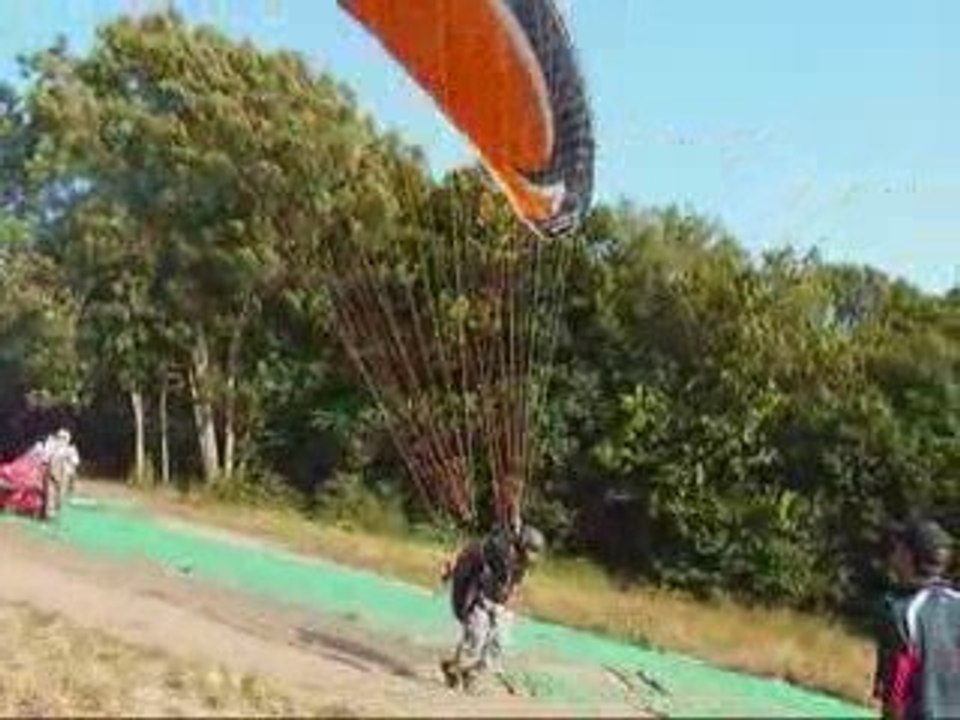 Petit Vol Parapente au Sapenay