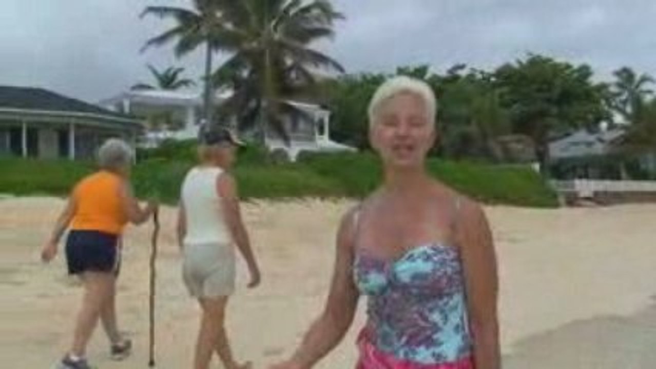 Beach Walk 743 - Raw vs. Rendered
