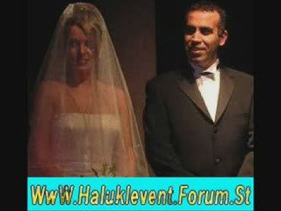 Haluk Levent-Vazgeçmem - WwW HalukLevent Forum St