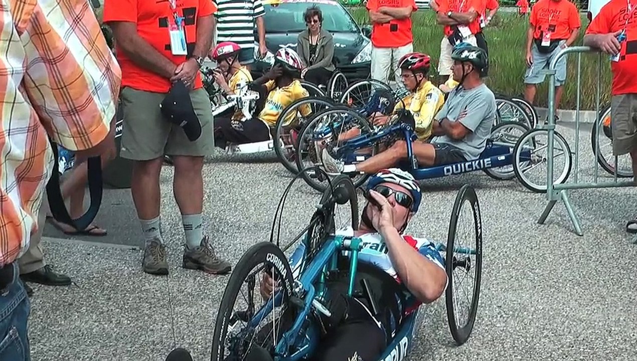 Handbike au Bioscope en présence de Gérard Holtz