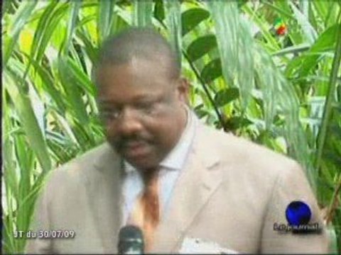 Sassou N'guesso et le vice-ministre angolais de la défense