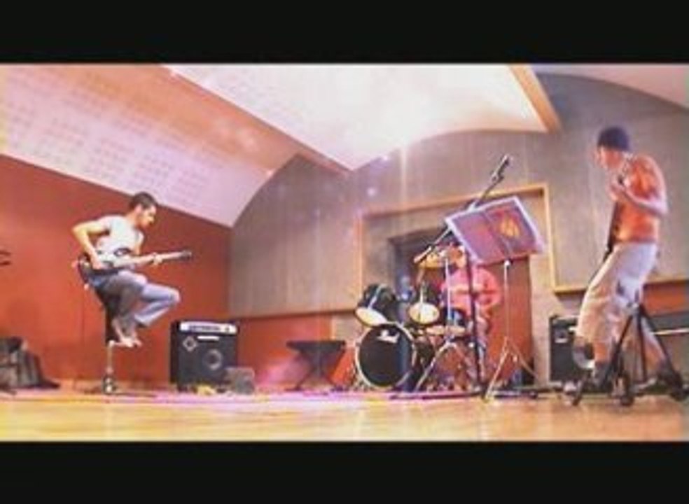 En ce Siècle - répète -Single du 1er album de Demrys (c)2009