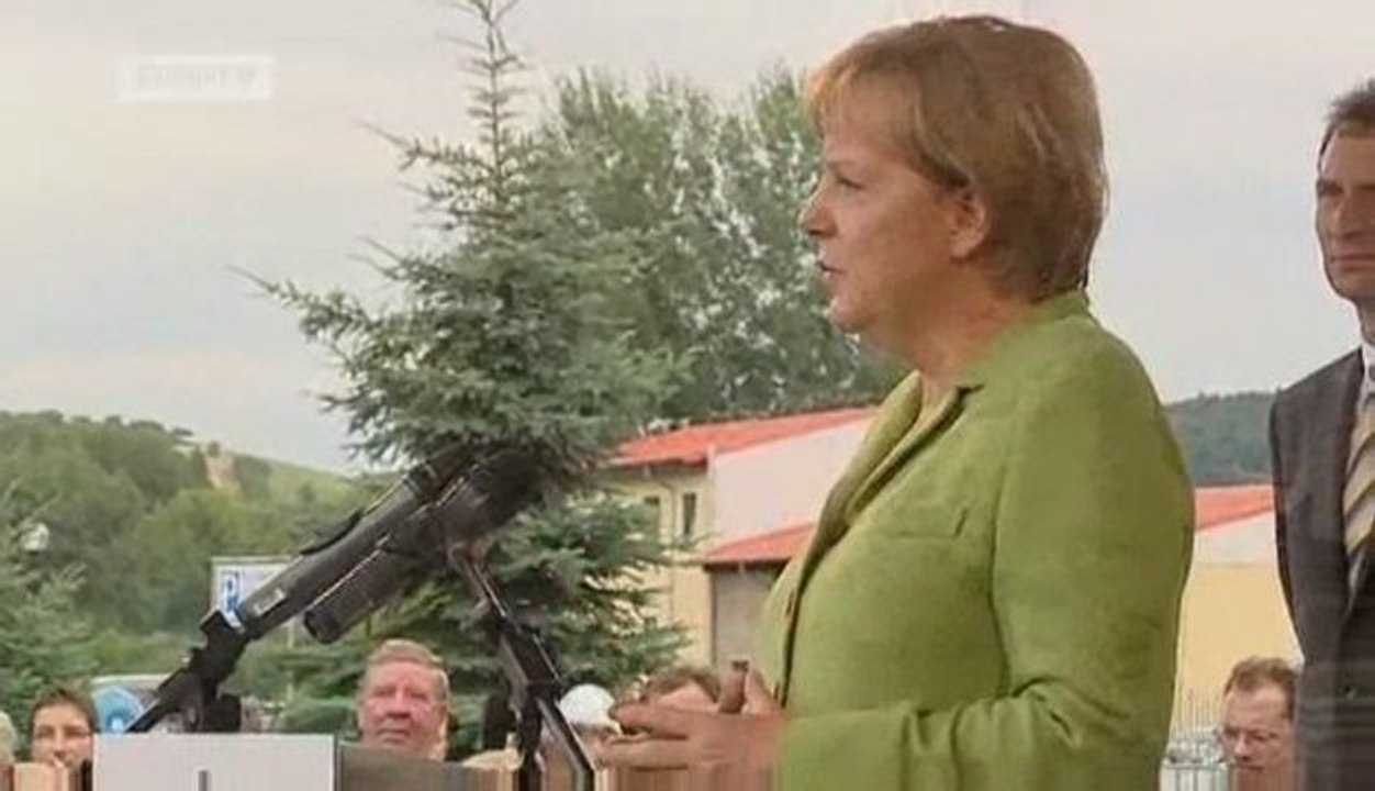 People & Politics | Merkel Visits Medium-Sized Businesses