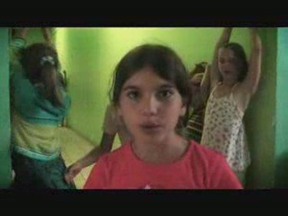 Lipdub centre aéré Côte des Roses 2009