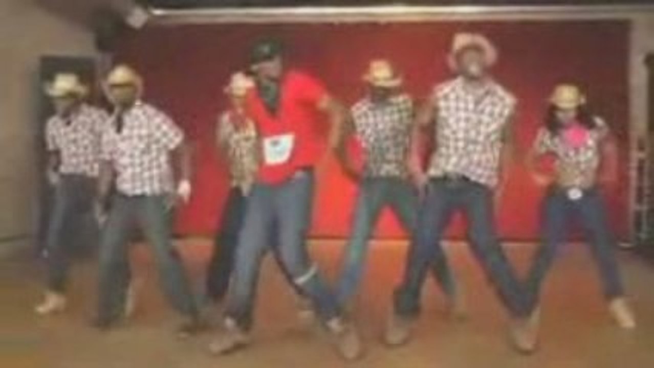 COWBOYS DANCE COUNTRY SHOW