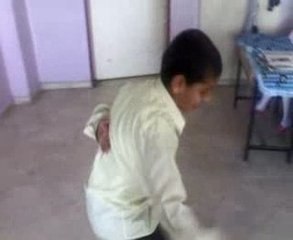 Kaddafinin müthiş dansı :-)