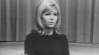 Nancy Sinatra - These Boots Are Made For Walking (1966)