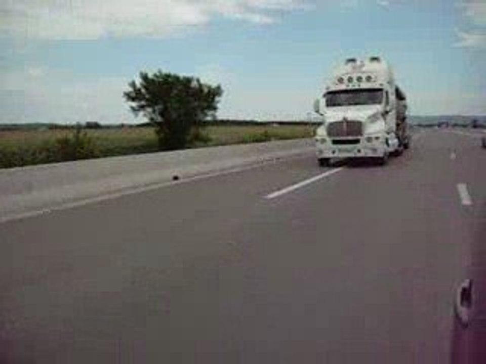Kenworth T2000