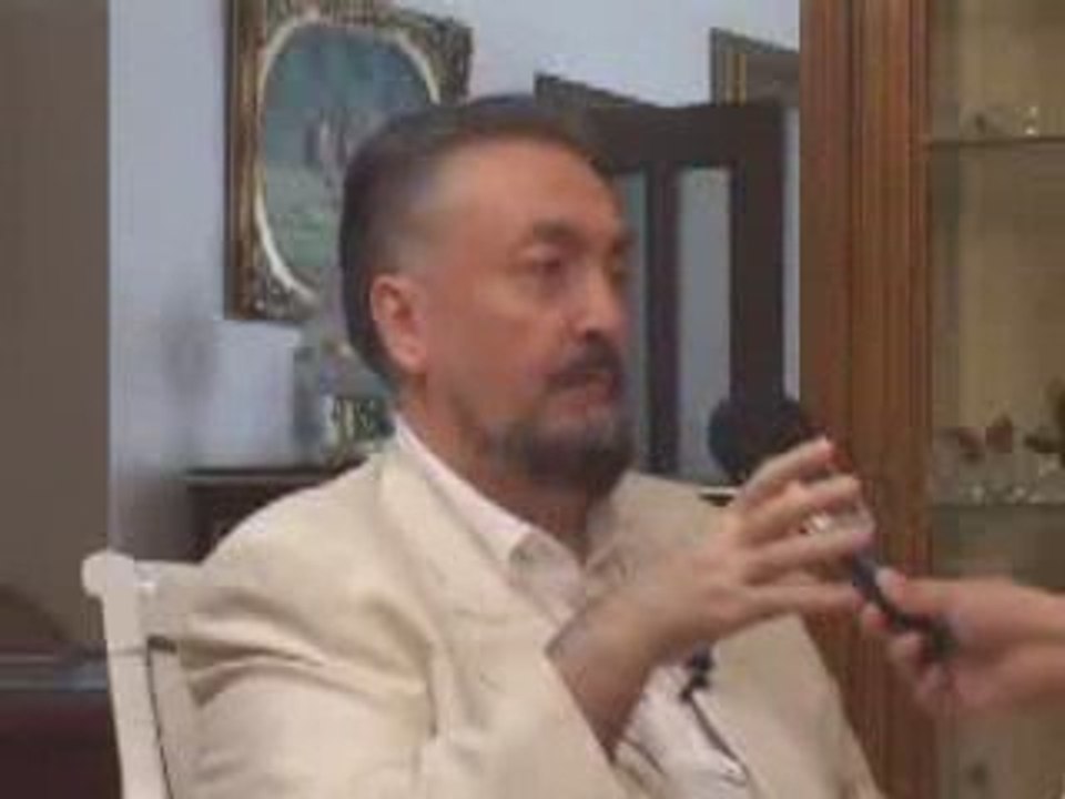 Devlet Koruması Altındaki Evrim Teorisi - Adnan Oktar