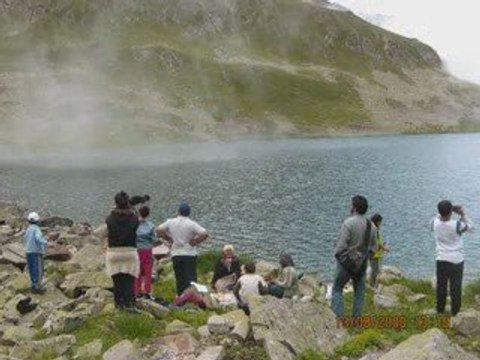 çamlıhemşin-çiçekli yaylası)))