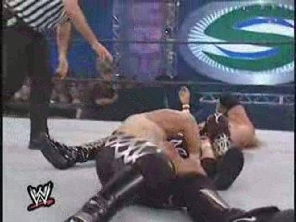 Summerslam 2001 - Lance Storm vs Edge part 2
