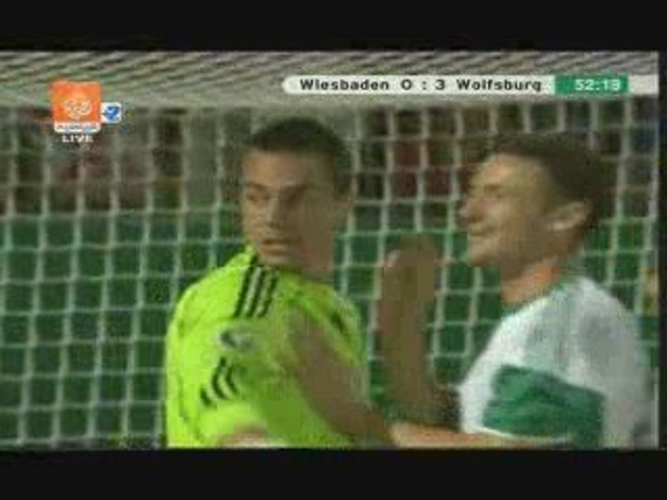 WIESBADEN 1-WOLFSBURG 4 (les loups se sont bien regales)