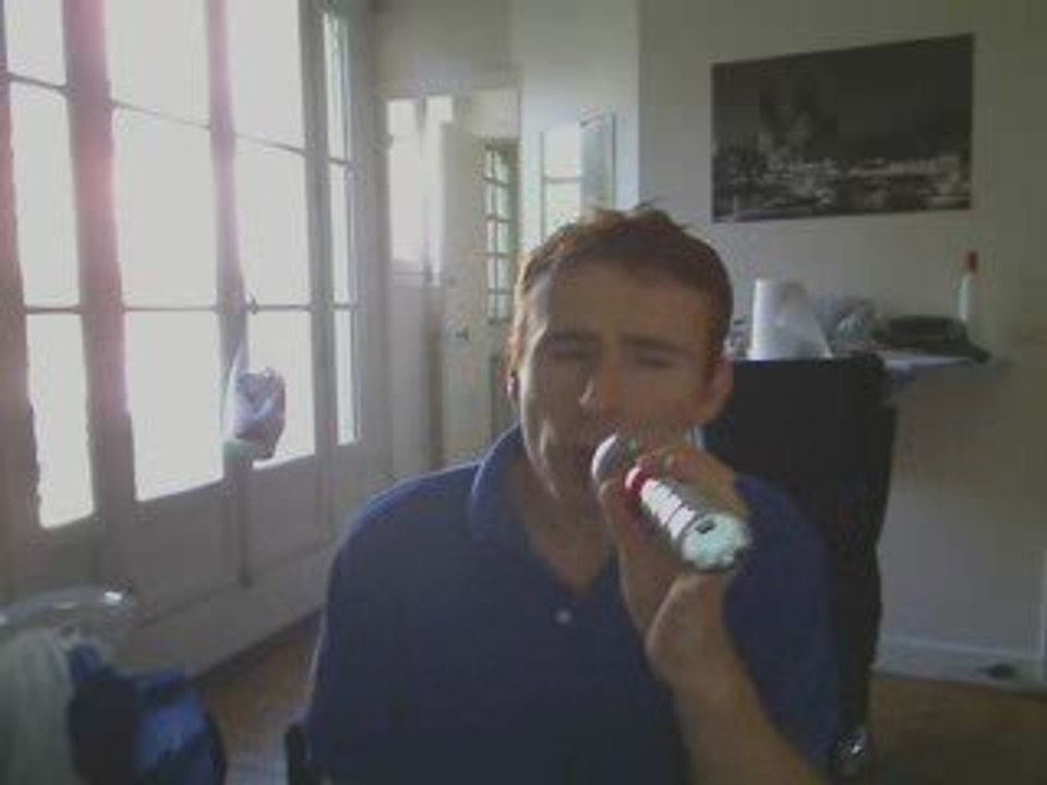 Wiwi égratigne "jumping jack flash"