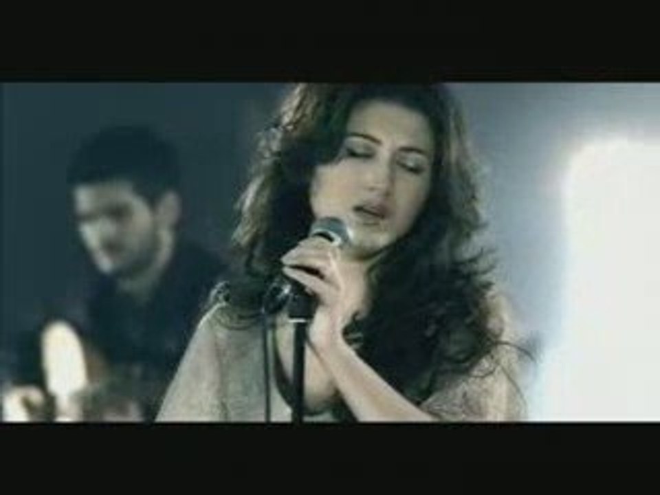 Aslı Güngör - Son Öpücük (www.ineboluda.com)