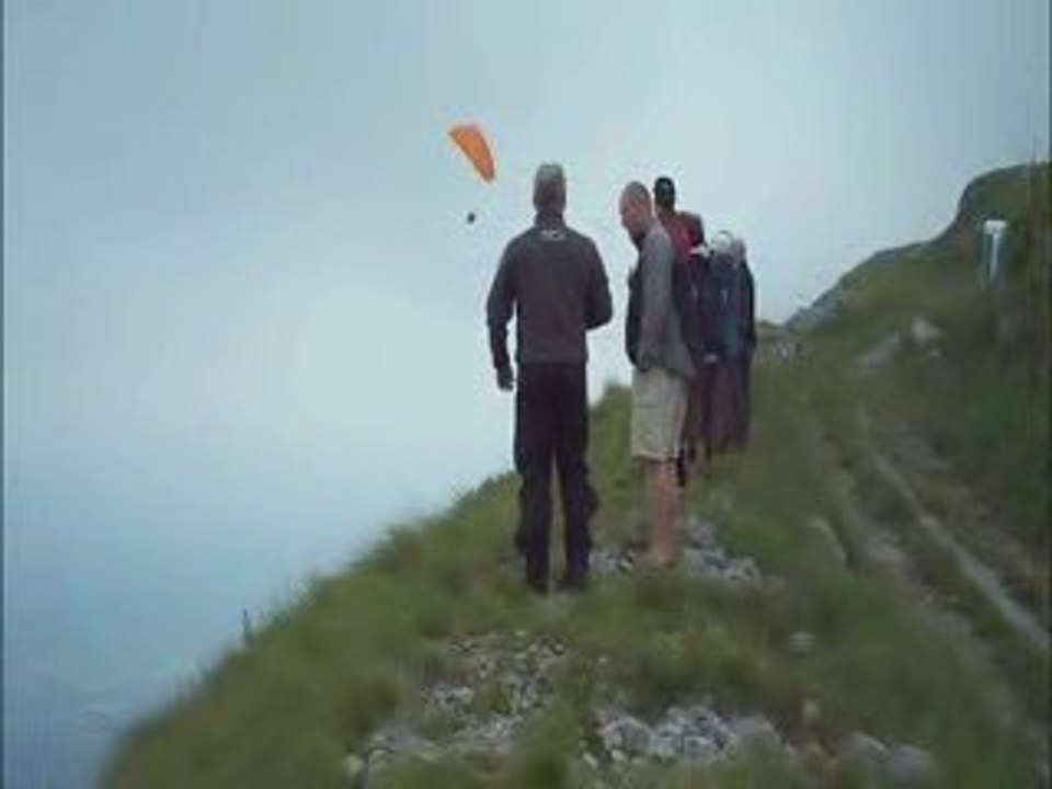 Accident de parapente en montagne