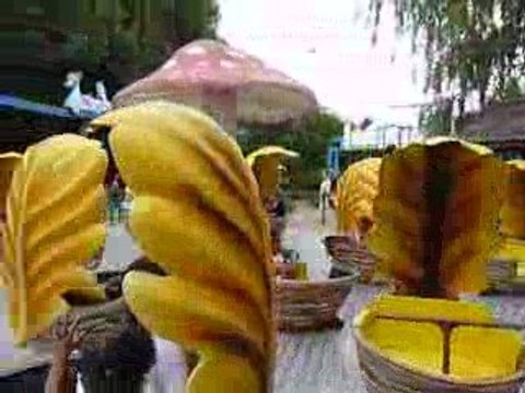 PARC D'ATTRACTIONS NIGLOLAND : LE P'TIT POUCET