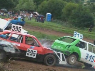 Pleins feux sur la course de stock-car de St-Bérain