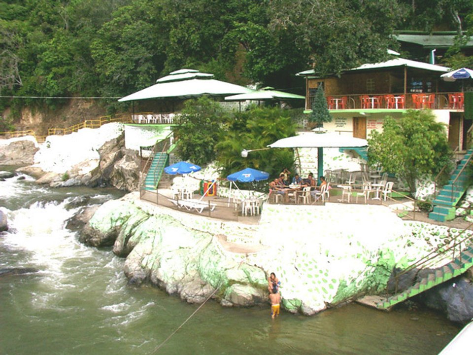 Flussdisco in jarabacoa, dominikanische republik