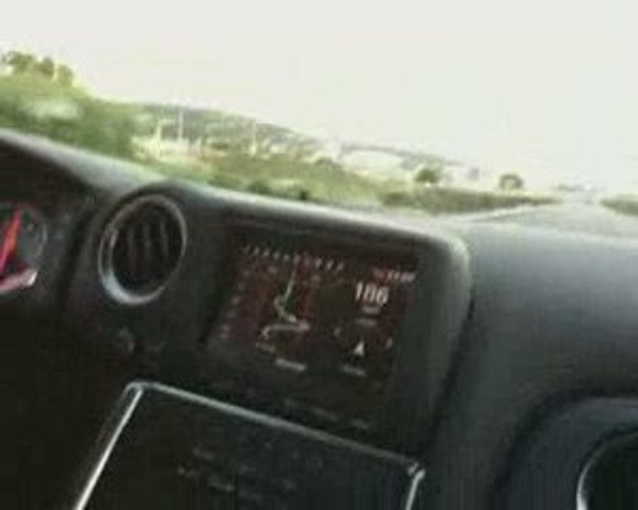 NISSAN GTR (2)