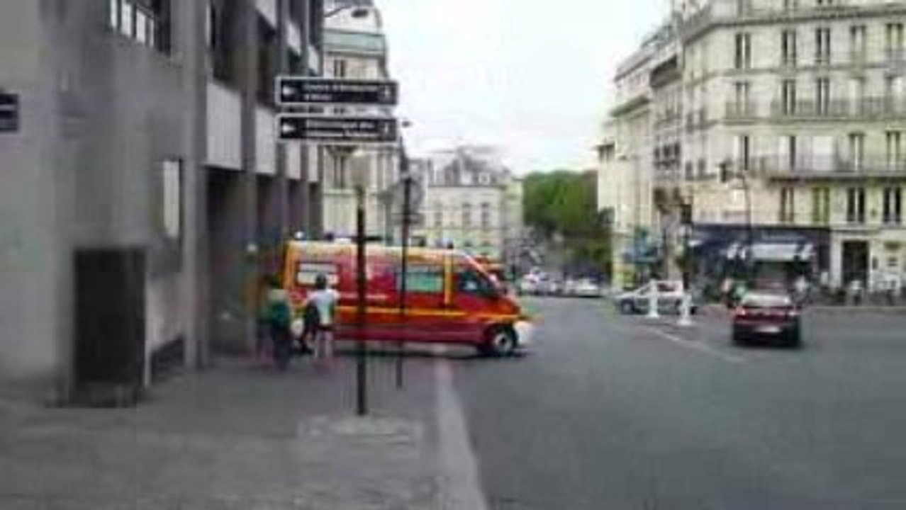 départ VSAV de poissy (bspp)