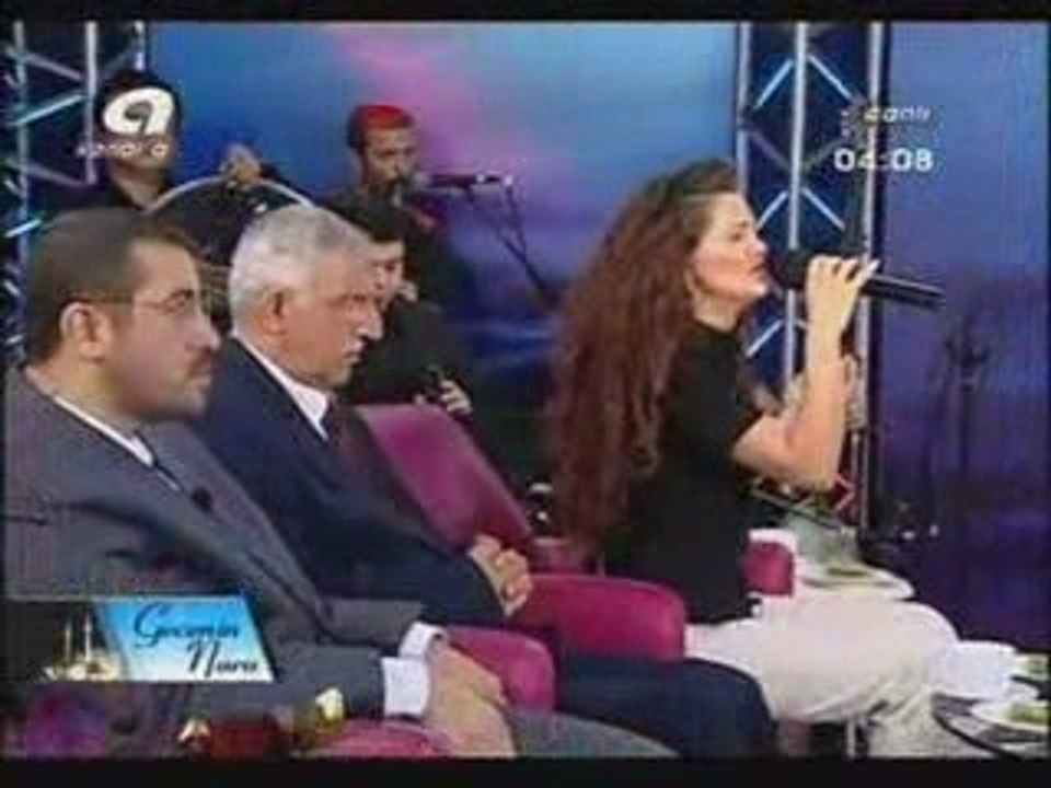 Gaye Aksu - Seyreyle Güzel