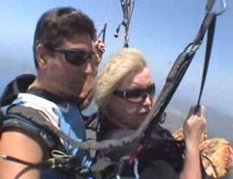 ESCAPE PARAGLIDING