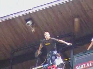 saut elastique 020809 souleuvre