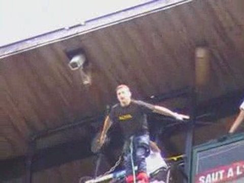 saut elastique 020809 souleuvre