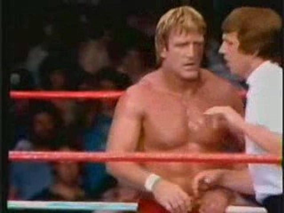 Tito Santana vs. Paul Orndorff-I.C Title