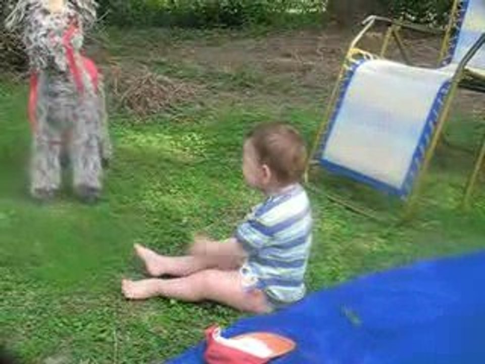 07/09 Elouan au jardin