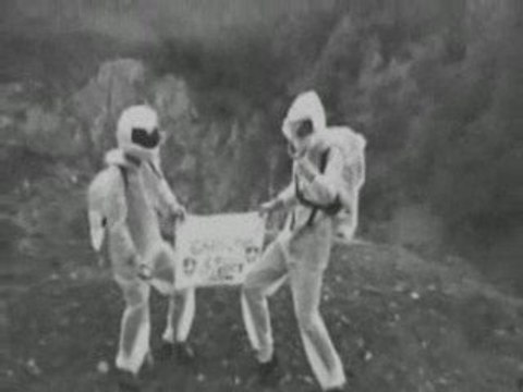 Walking on the moon by les gars du cru