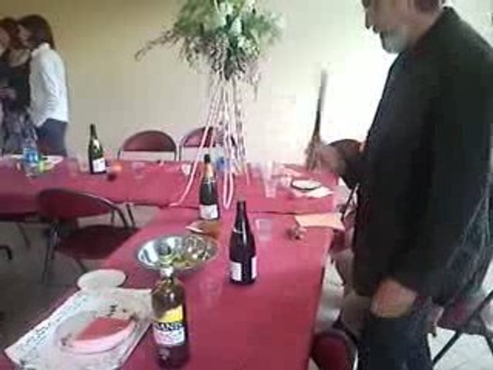 le champagne sabré