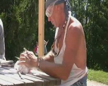 Atelier sculpture au village club Fais tes Vacances