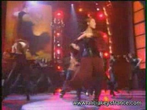 Alicia Keys - Fallin' & A Woman's Worth Remix (Live Grammy)