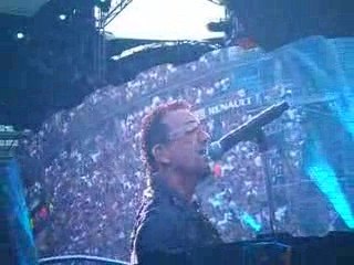 U2 - Magnificient (live Paris 12/07/09)