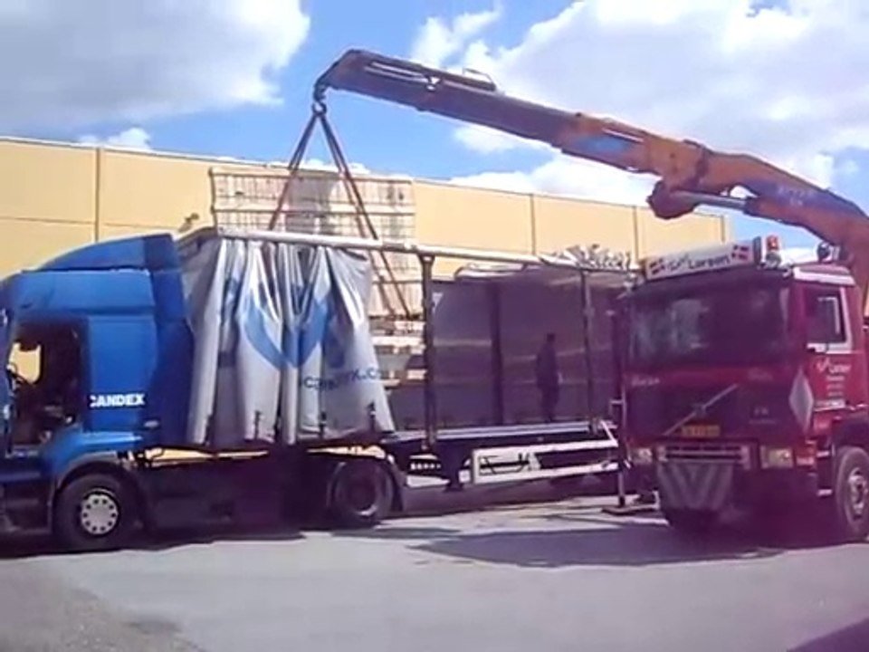 Déchargement de verre à Bronderslev